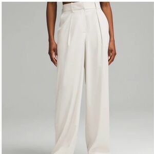 Lululemon bone high rise pleated Trousers